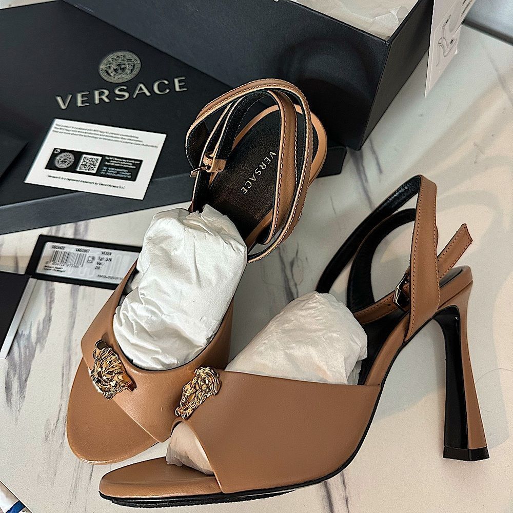 Versace Pumps